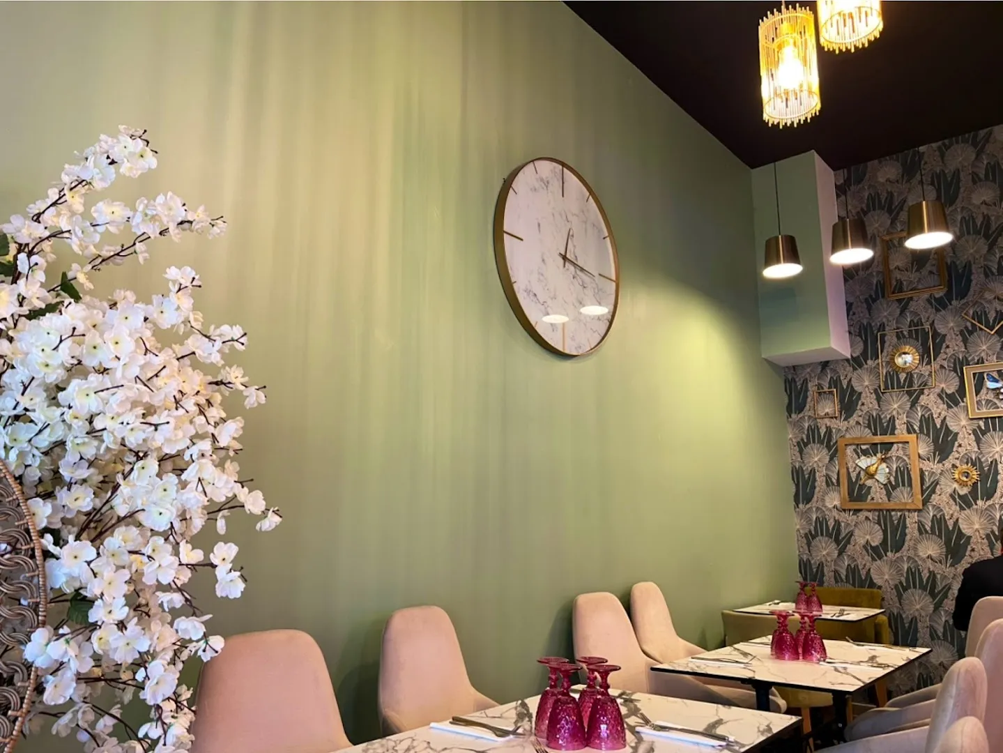 À 2 PAS DE L’ASIE